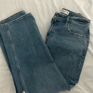 Abercrombie curve love 90’s relaxed jeans